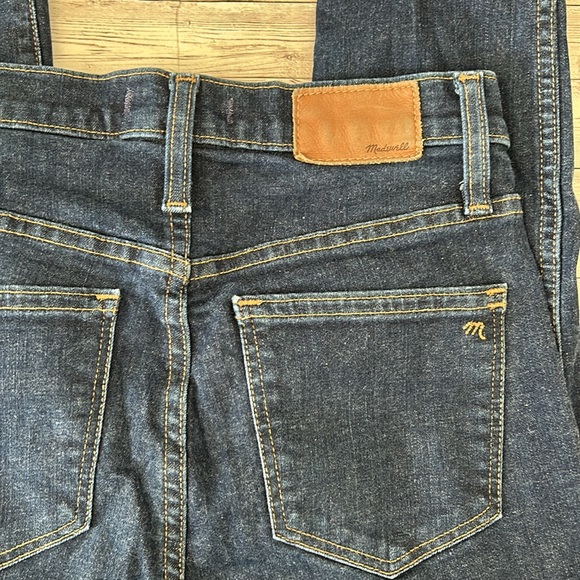 Madewell 10" High Rise Dark Wash Raw Hem Skinny Jeans - Picture 8 of 14